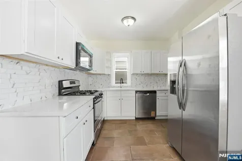 91 Willoughby Street Newark NJ 07112