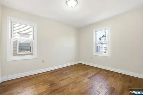 91 Willoughby Street Newark NJ 07112