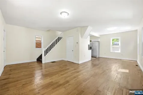 91 Willoughby Street Newark NJ 07112