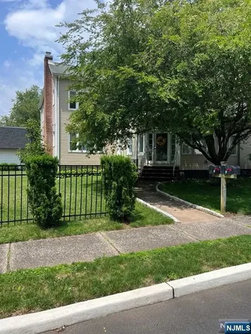 211 Paterson Avenue Midland Park NJ 07432