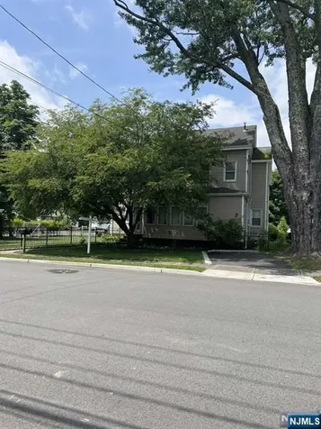 211 Paterson Avenue Midland Park NJ 07432
