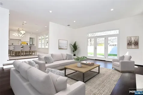 337 Franklin Haworth NJ 07641