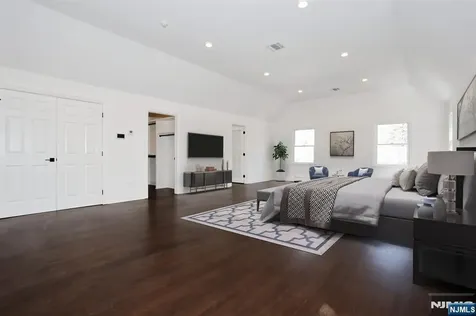 337 Franklin Haworth NJ 07641