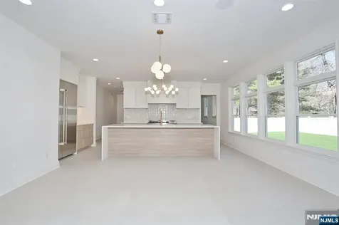 337 Franklin Haworth NJ 07641