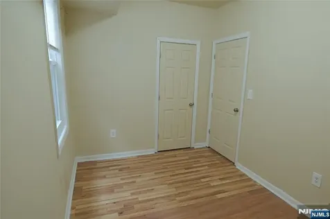 84 Scheerer Avenue Newark NJ 07112