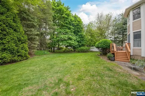 37 Thomas Wayne NJ 07470