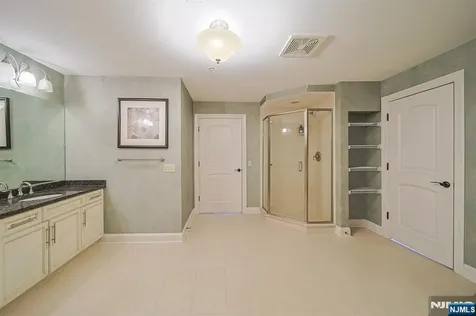 1302 The Plaza Tenafly NJ 07670