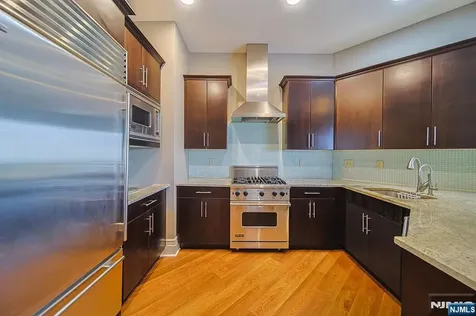 1302 The Plaza Tenafly NJ 07670