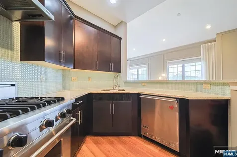 1302 The Plaza Tenafly NJ 07670