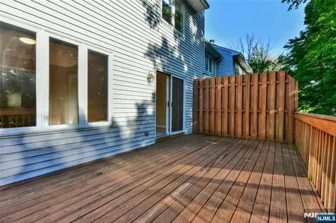 5 Hansen Place Wayne NJ 07470