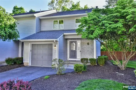 5 Hansen Place Wayne NJ 07470