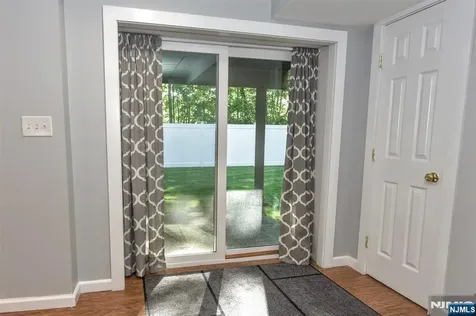 5 Hansen Place Wayne NJ 07470