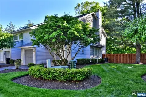 5 Hansen Place Wayne NJ 07470