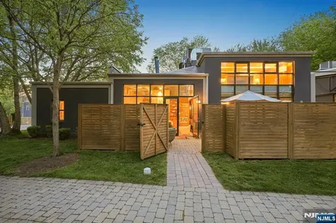 51 Greenwood Avenue Montclair NJ 07042