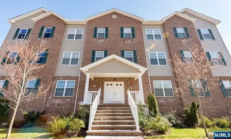 92 Willow Street Bloomfield NJ 07003