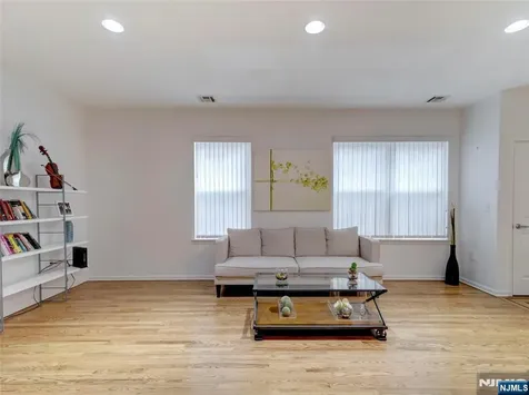 92 Willow Street Bloomfield NJ 07003
