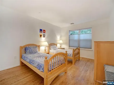 92 Willow Street Bloomfield NJ 07003