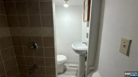 79 22nd Street Paterson NJ 07514