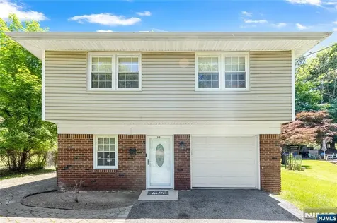 33 Mattocks Place Closter NJ 07624