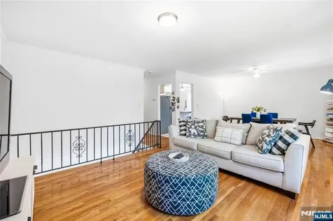 33 Mattocks Place Closter NJ 07624