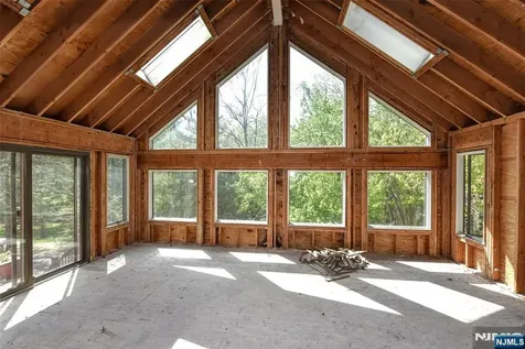 962 Arapaho Trail Franklin Lakes NJ 07417