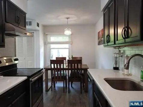 570 North Avenue Fort Lee NJ 07024