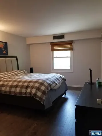 570 North Avenue Fort Lee NJ 07024