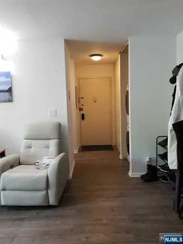 570 North Avenue Fort Lee NJ 07024