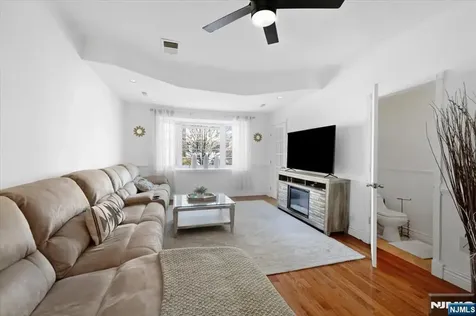 214 Columbus Place Cliffside Park NJ 07010