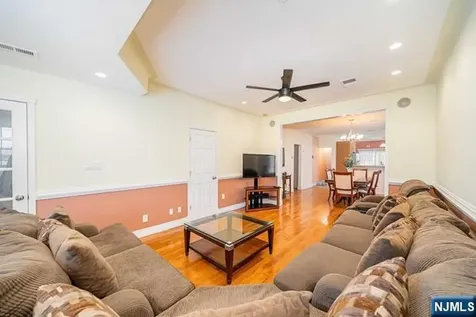 214 Columbus Place Cliffside Park NJ 07010