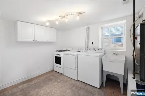 214 Columbus Place Cliffside Park NJ 07010