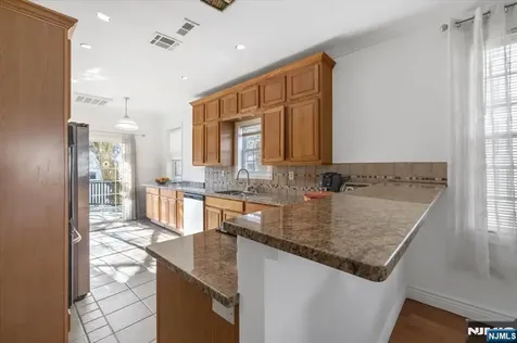 214 Columbus Place Cliffside Park NJ 07010