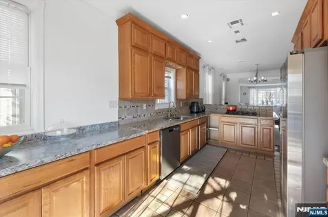 214 Columbus Place Cliffside Park NJ 07010