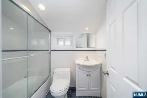 214 Columbus Place Cliffside Park NJ 07010