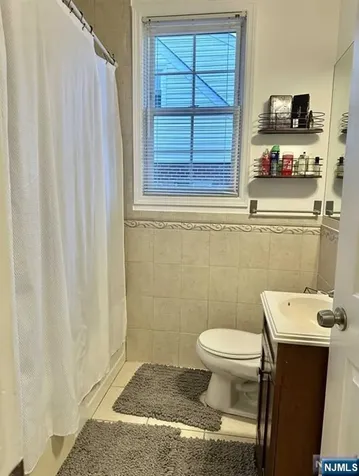 214 Columbus Place Cliffside Park NJ 07010