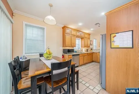 214 Columbus Place Cliffside Park NJ 07010