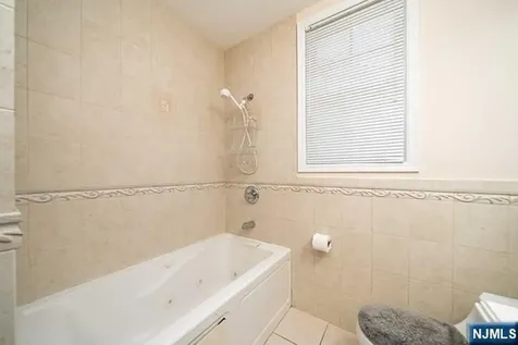 214 Columbus Place Cliffside Park NJ 07010