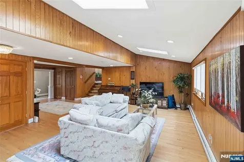 7 Keith Place Glen Rock NJ 07452