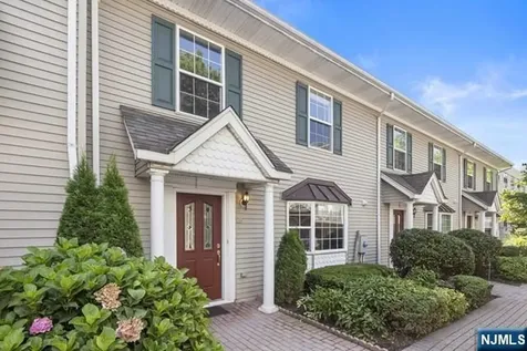 119 Panorama Drive Edgewater NJ 07020