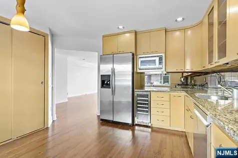 119 Panorama Drive Edgewater NJ 07020