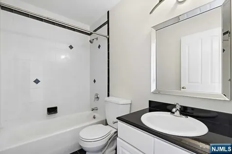 119 Panorama Drive Edgewater NJ 07020