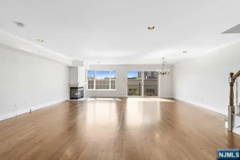 119 Panorama Drive Edgewater NJ 07020