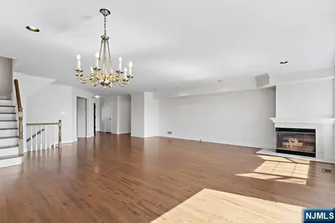 119 Panorama Drive Edgewater NJ 07020