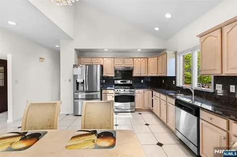 499 Morse Avenue Ridgefield NJ 07657