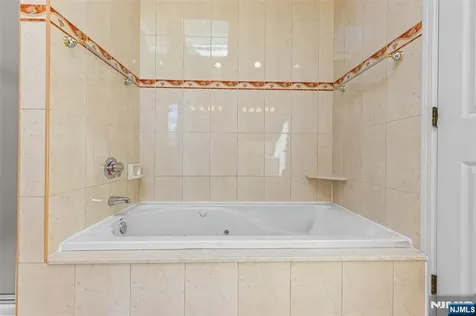 499 Morse Avenue Ridgefield NJ 07657