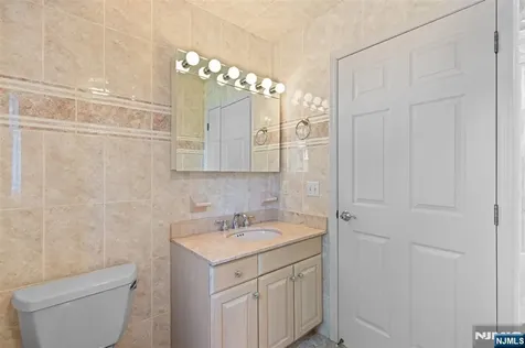 499 Morse Avenue Ridgefield NJ 07657