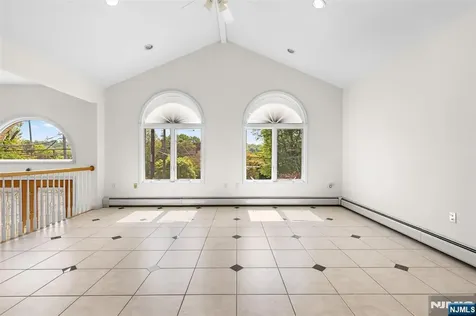 499 Morse Avenue Ridgefield NJ 07657