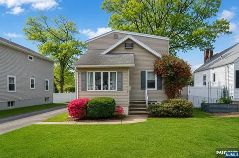 74 8th Avenue Hawthorne NJ 07506