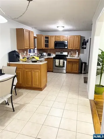 78 Garibaldi Avenue Lodi NJ 07644
