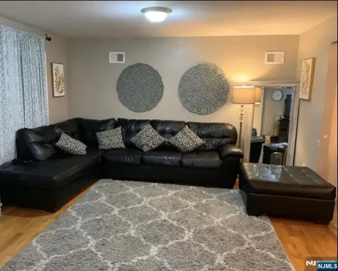 435 Hillside Avenue Saddle Brook NJ 07663
